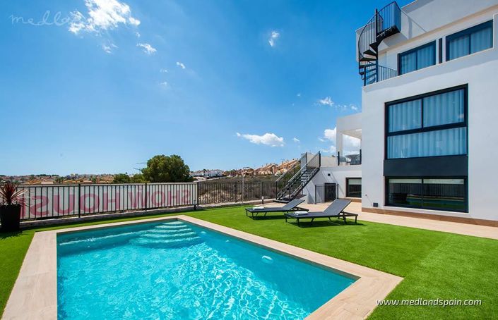 Image No.12-3 Bed Villa for sale