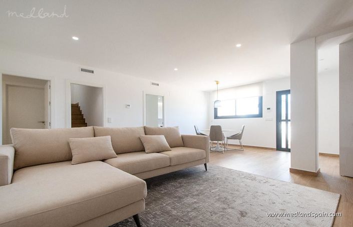 Image No.9-3 Bed Villa for sale