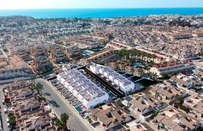 Image No.12-3 Bed Villa for sale