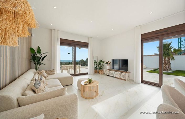 Image No.2-3 Bed Villa for sale