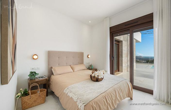 Image No.6-3 Bed Villa for sale