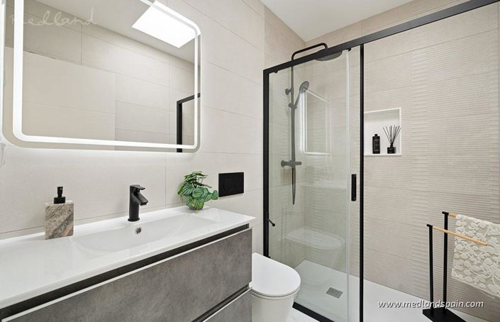 Image No.7-3 Bed Villa for sale