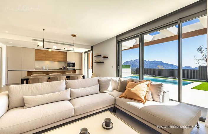 Image No.3-Villa de 3 chambres à vendre à Polop