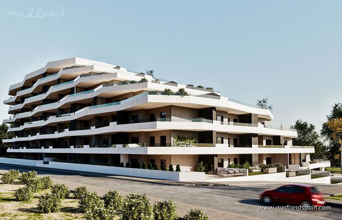 Image No.7-3 Bed Apartment for sale