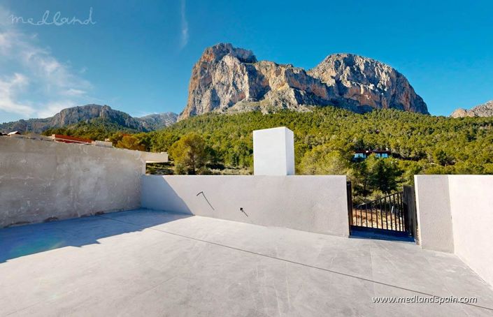 Image No.15-3 Bed Villa for sale