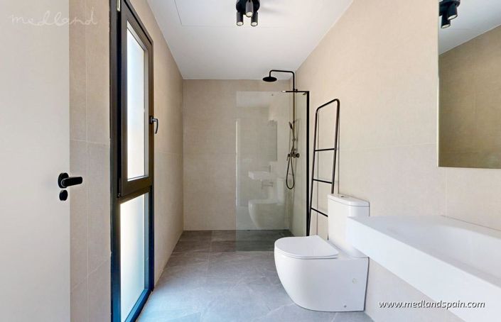 Image No.12-3 Bed Villa for sale