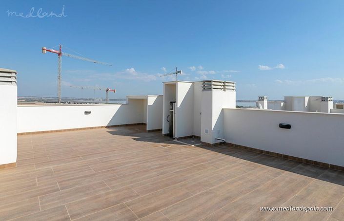Image No.14-3 Bed Apartment for sale