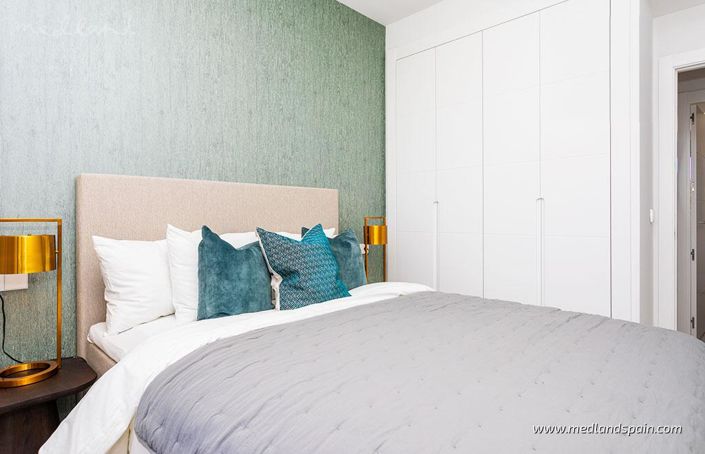 Image No.11-3 Bed Apartment for sale