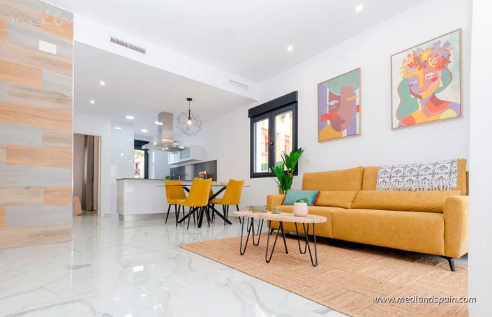 Image No.3-Villa de 3 chambres à vendre à Torrevieja