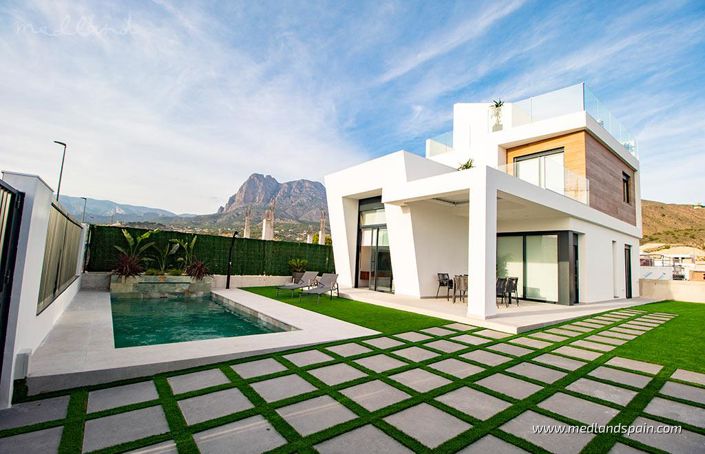 Image No.3-3 Bed Villa for sale