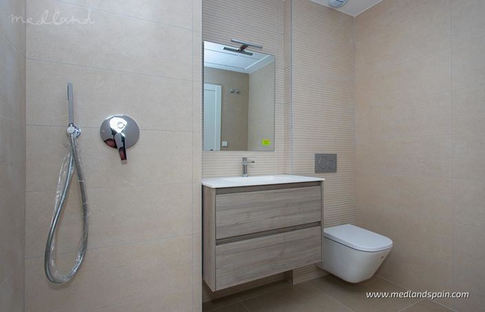 Image No.7-3 Bed Townhouse for sale