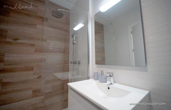 Image No.8-3 Bed Villa for sale