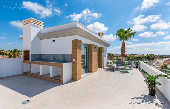 Image No.9-4 Bed Villa for sale