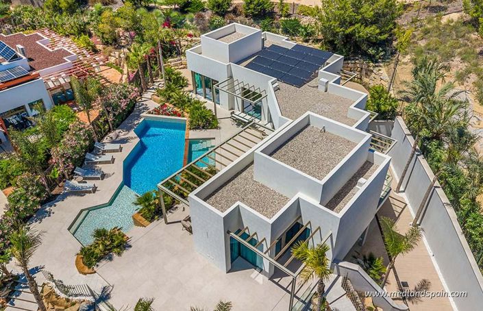 Image No.3-3 Bed Villa for sale