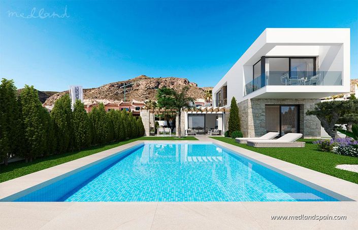 Image No.12-3 Bed Villa for sale