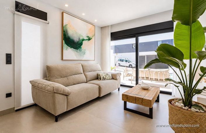 Image No.5-3 Bed Villa for sale