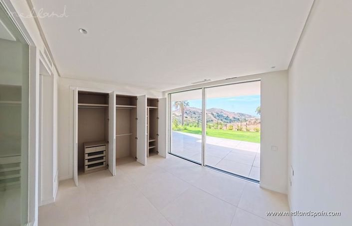 Image No.13-2 Bed Apartment for sale