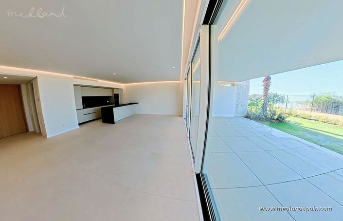 Image No.8-2 Bed Apartment for sale