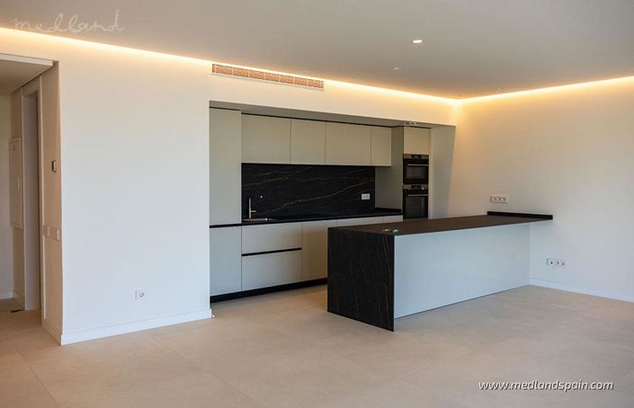 Image No.9-2 Bed Apartment for sale