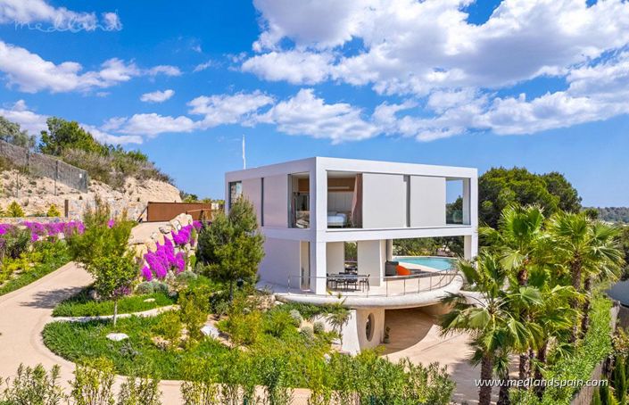 Image No.15-3 Bed Villa for sale