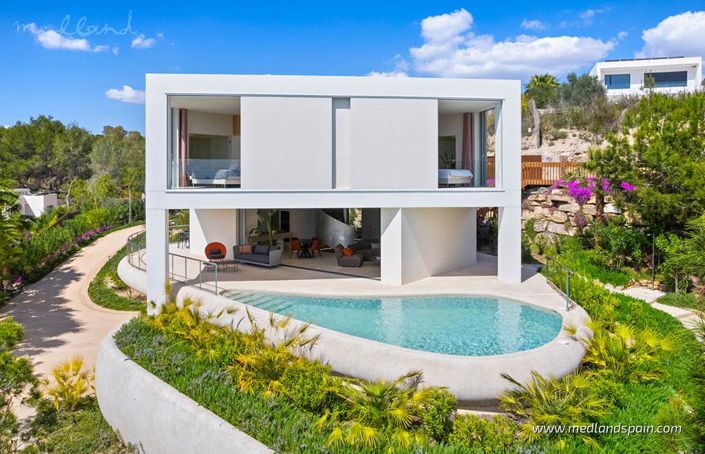 Image No.2-3 Bed Villa for sale