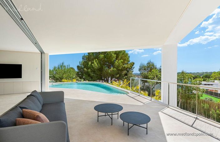 Image No.4-3 Bed Villa for sale