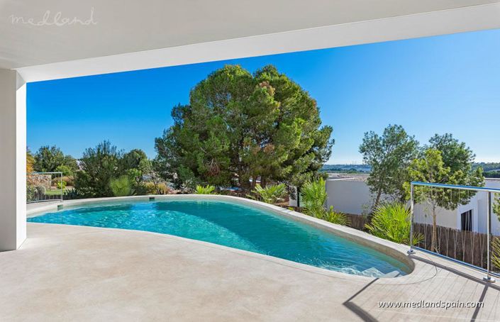 Image No.6-3 Bed Villa for sale