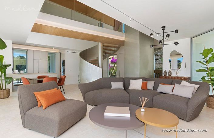 Image No.7-3 Bed Villa for sale