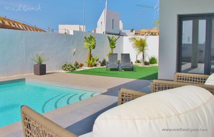 Image No.12-3 Bed Villa for sale