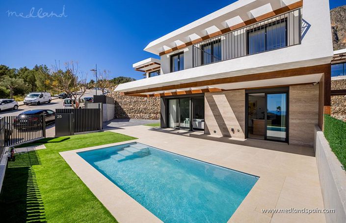 Image No.4-4 Bed Villa for sale