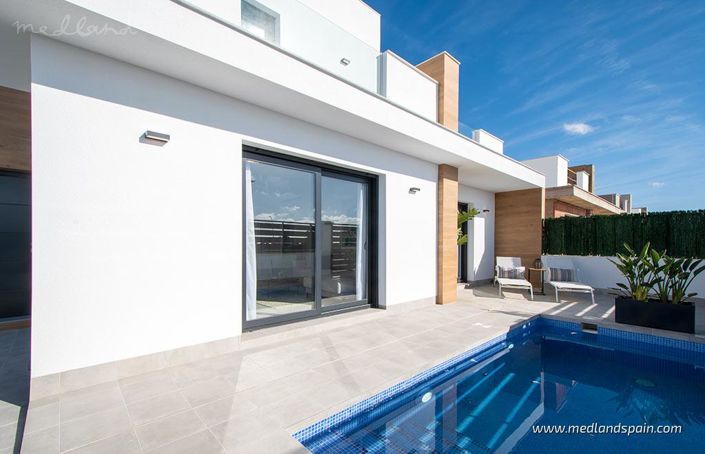 Image No.3-2 Bed Villa for sale