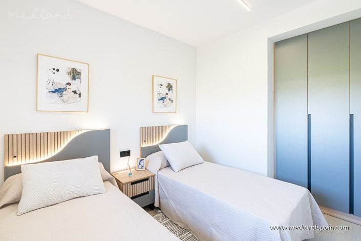 Image No.12-2 Bed Apartment for sale