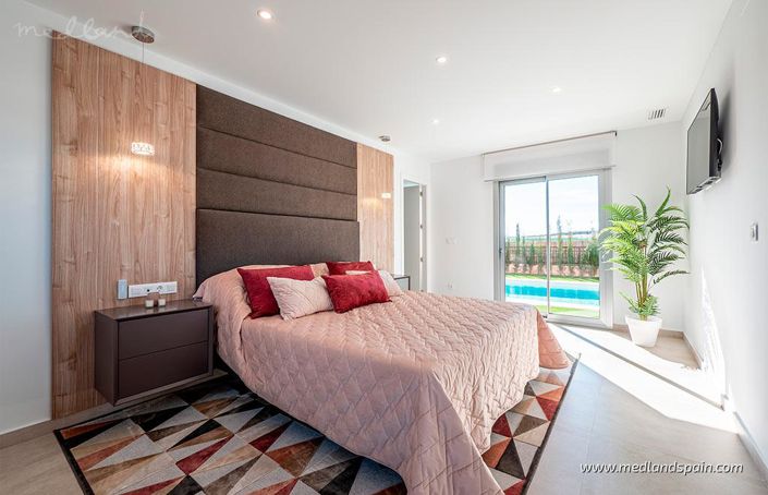 Image No.8-4 Bed Villa for sale