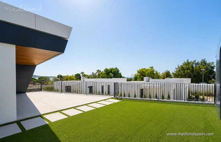 Image No.3-3 Bed Villa for sale