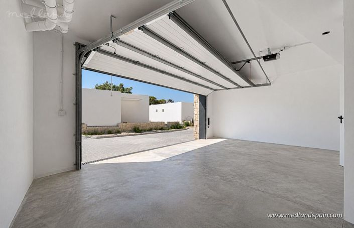 Image No.14-3 Bed Villa for sale