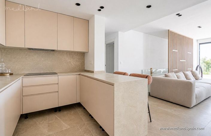 Image No.6-3 Bed Villa for sale