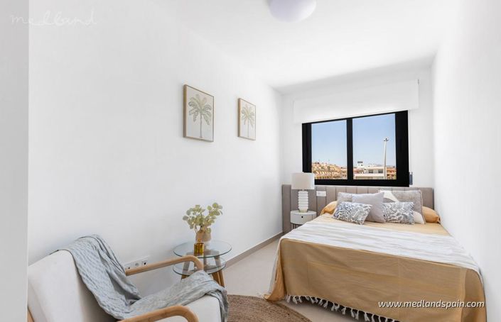 Image No.9-3 Bed Townhouse for sale