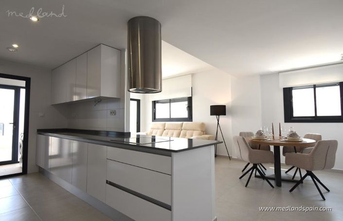 Image No.4-3 Bed Apartment for sale