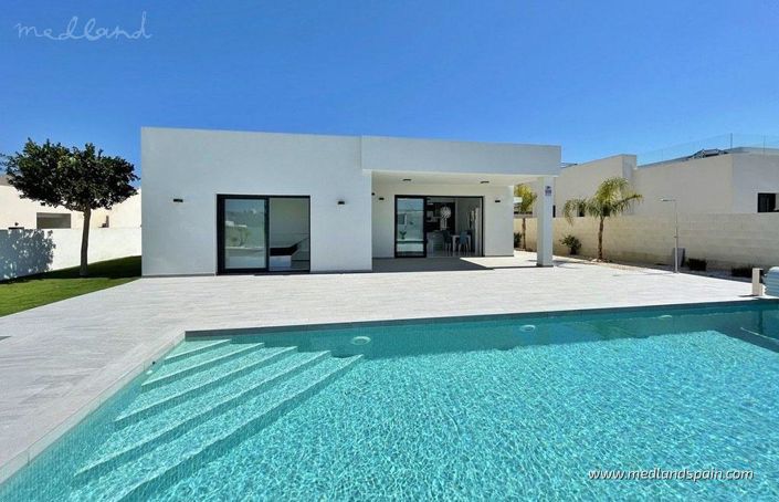 Image No.12-3 Bed Villa for sale
