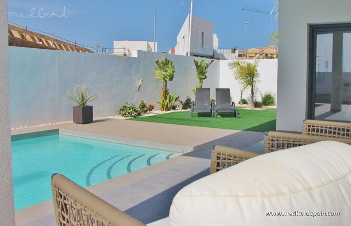 Image No.14-3 Bed Villa for sale