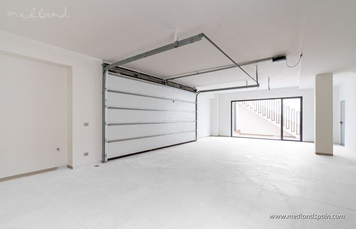 Image No.14-3 Bed Villa for sale