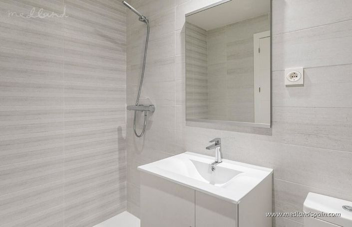 Image No.9-3 Bed Townhouse for sale