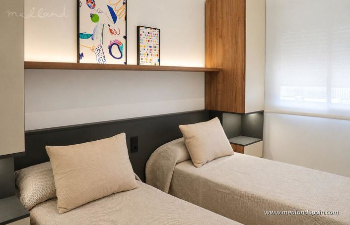 Image No.10-3 Bed Apartment for sale