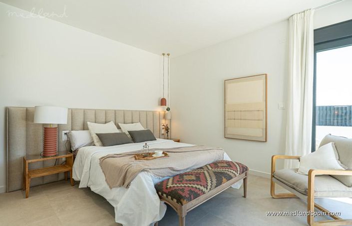Image No.11-3 Bed Villa for sale