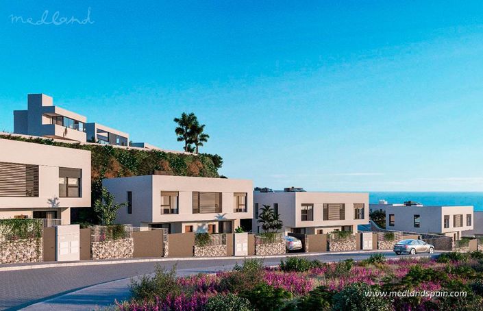 Image No.3-3 Bed Townhouse for sale