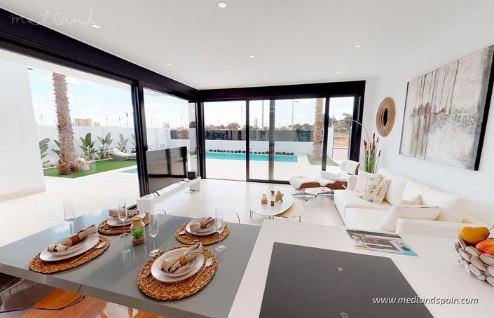 Image No.6-3 Bed Villa for sale