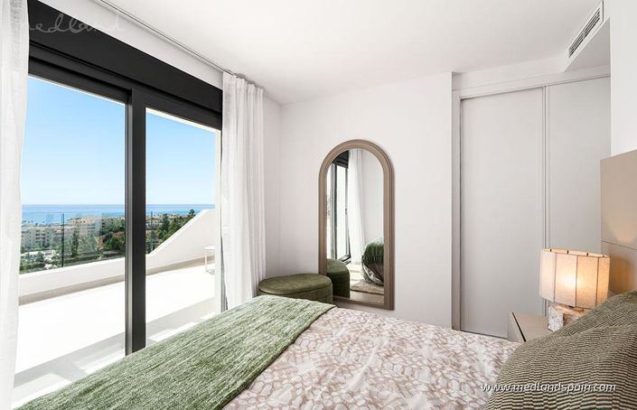 Image No.11-3 Bed Apartment for sale