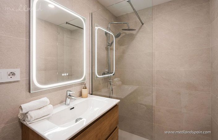 Image No.15-2 Bed Apartment for sale