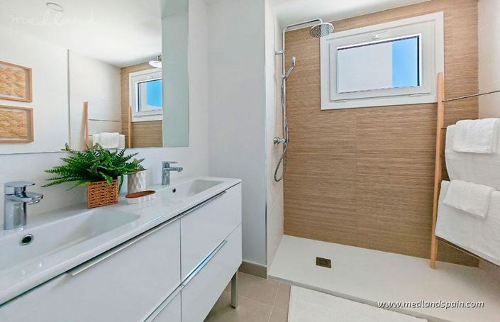 Image No.7-3 Bed Apartment for sale
