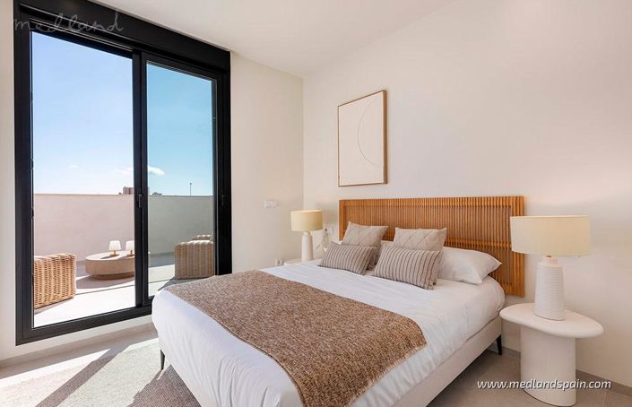 Image No.7-3 Bed Villa for sale